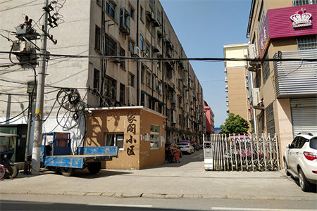 龙都街道学府园小区3室2厅1卫117㎡