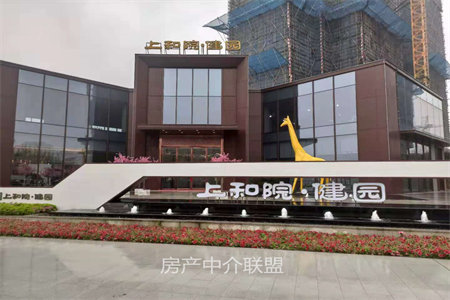 港基文华园东区2室2厅1卫15万85m2出售